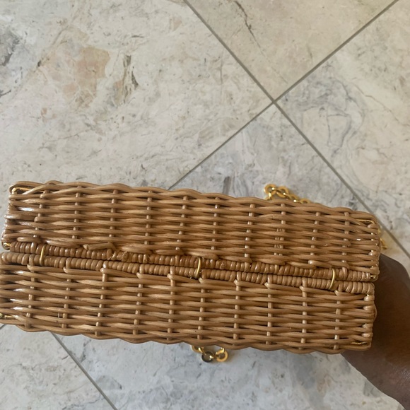 Preowned Authentic Vintage Salvatore Ferragamo Straw Crossbody Handbag - Picture 4 of 12